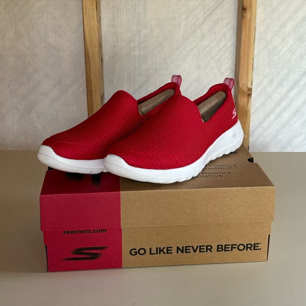 NWT Skechers Red Slip On Sneakers, Women's Size 8, Go Walk Joy Style